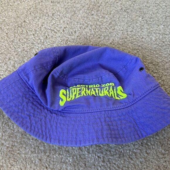 Purple bucket hat  - Picture 1 of 1